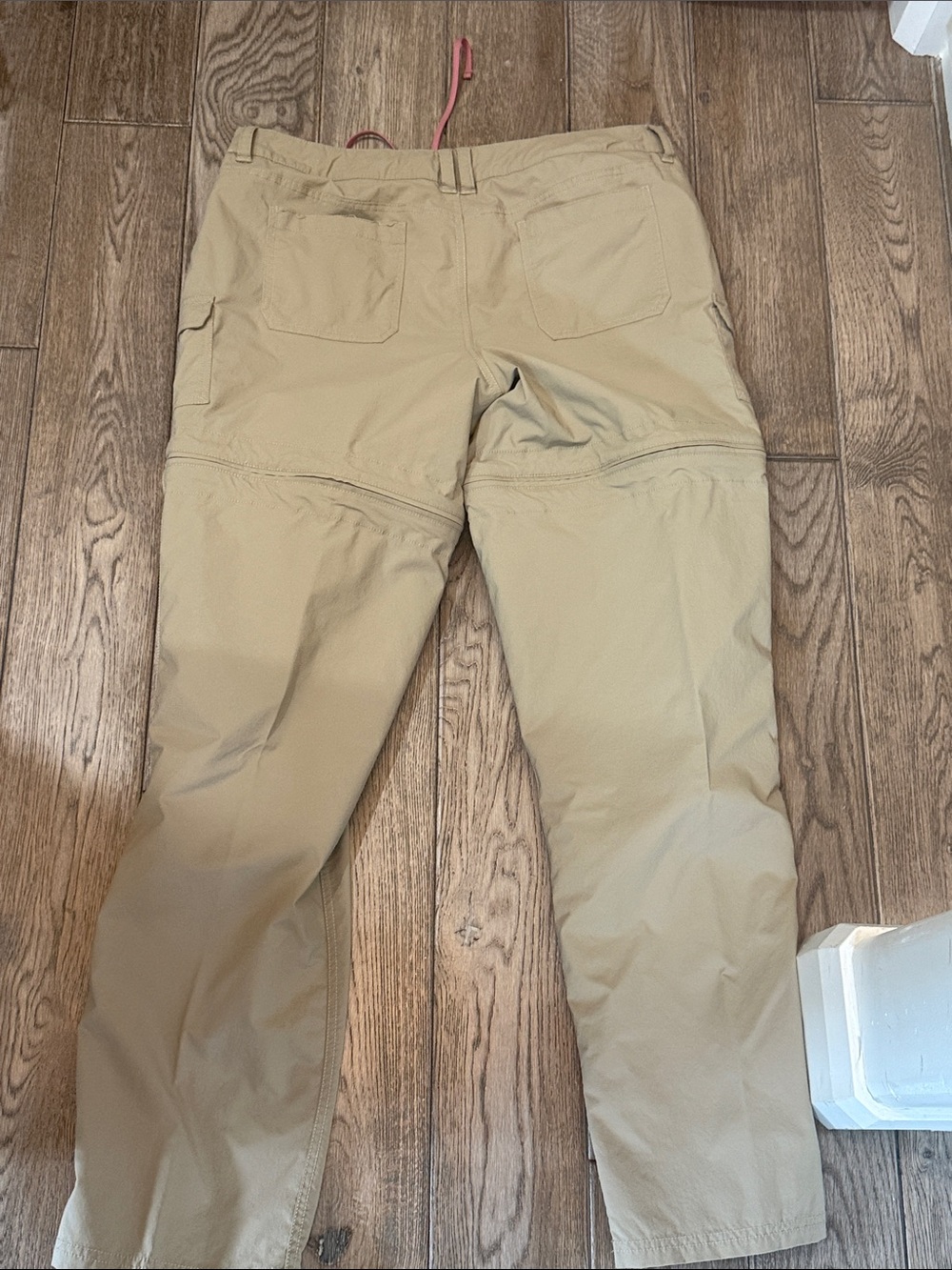 The North Face women’s  Tan Cargo Pants with Pink Drawcord - Picture 3 of 3